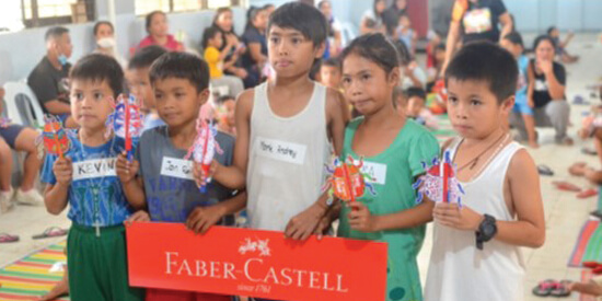 Young and talented artists who participated on this Art Reach Mission Art Event
